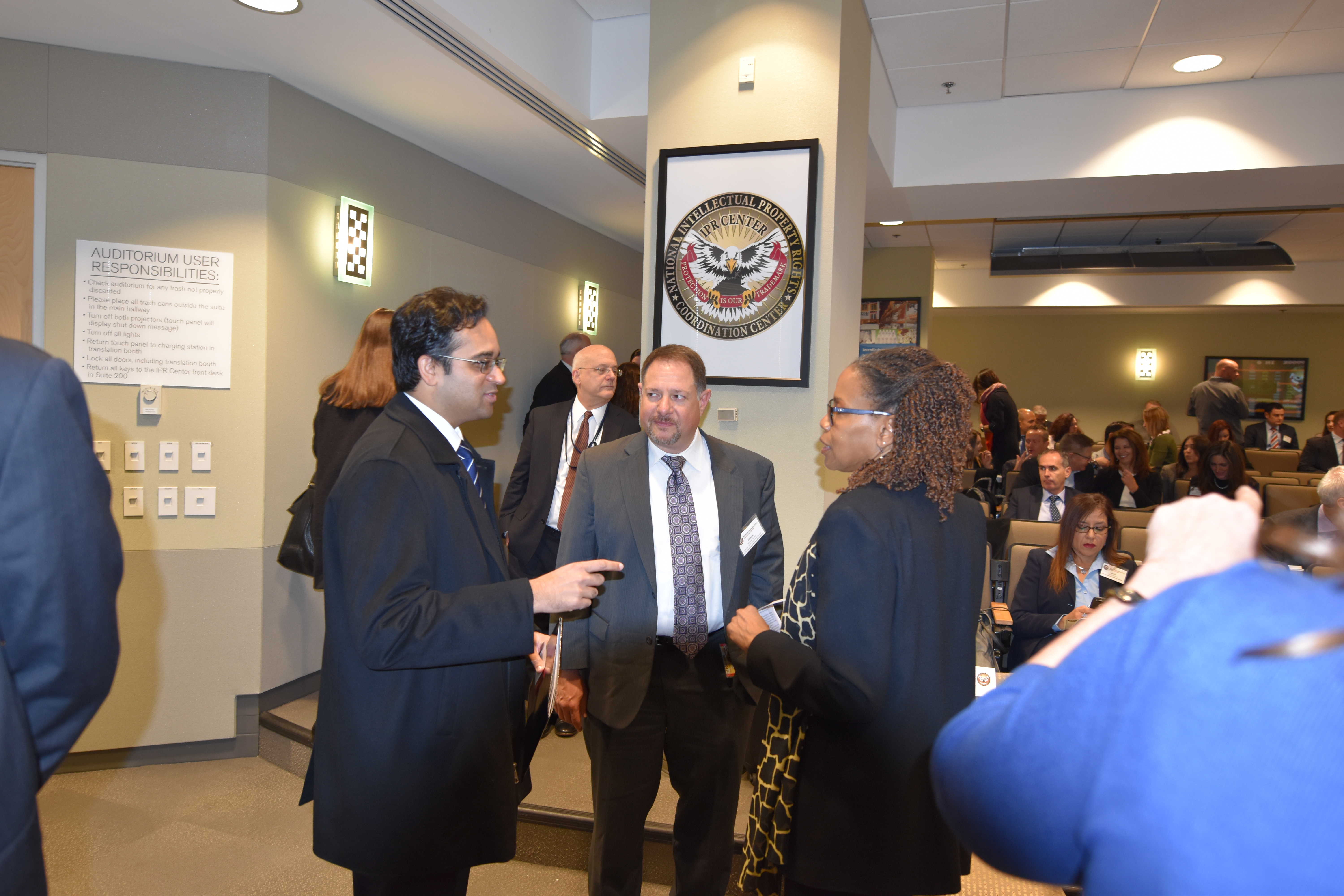 Crowd- IPEC-Mike Walhs-Cynthia Whittenburg